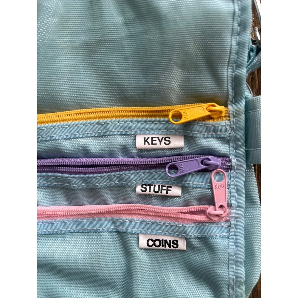 Love Lines Sport Bag Light Blue Crossbody Travel Pouch Multi Zip Pockets 2161